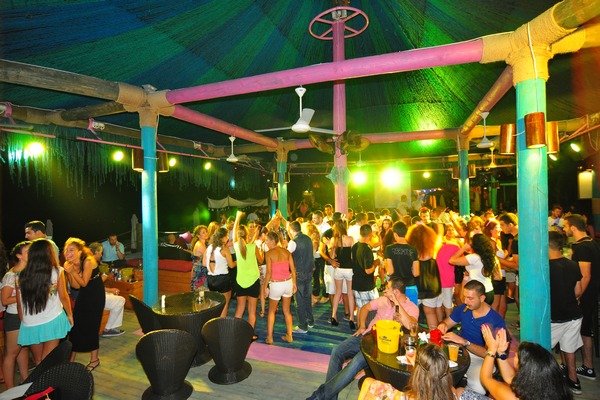 Saturday Night At Edde Sands